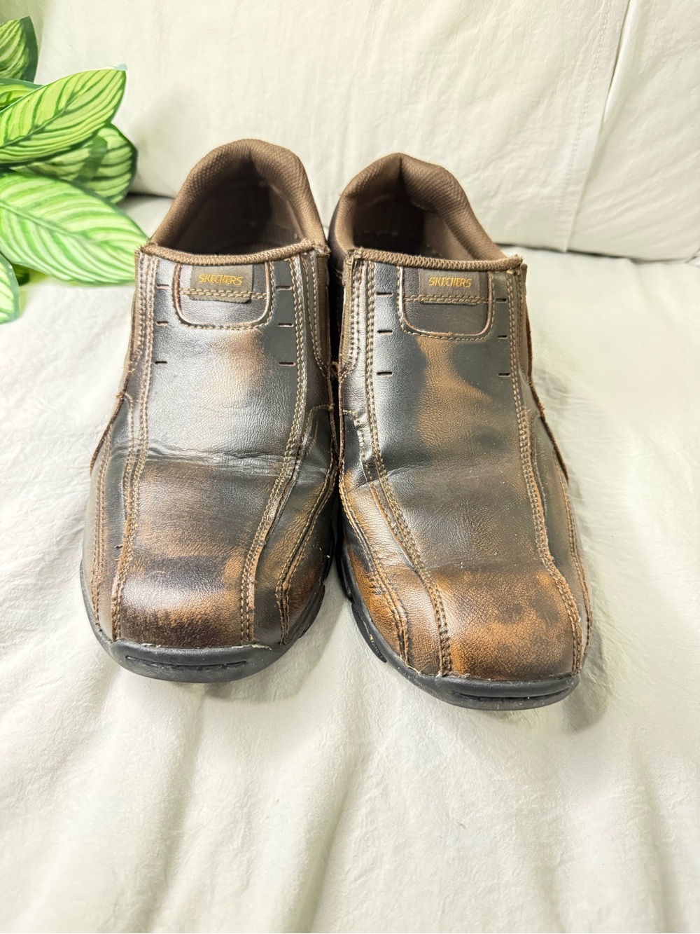 Skechers Men’s Brown Slip-On Casual Loafers men’s size 11